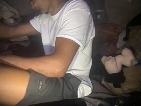 Snapshot of SlimeCrownzOut5 chatting on March 2026 02:18:01 AM SlimeCrownzOut5 online show from March 2026 02:18:01 AM