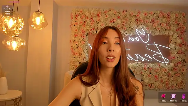 Snapshot of AnaisNin chatting on February 2026 11:39:01 AM AnaisNin online show from February 2026 11:39:01 AM