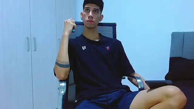 Snapshot of jhony-sex chatting on September 2025 06:17:01 AM jhony-sex online show from September 2025 06:17:01 AM