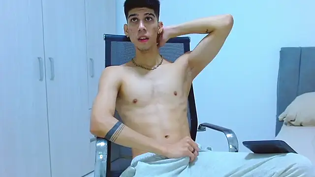 Snapshot of jhony-sex chatting on October 2025 03:42:01 AM jhony-sex online show from October 2025 03:42:01 AM