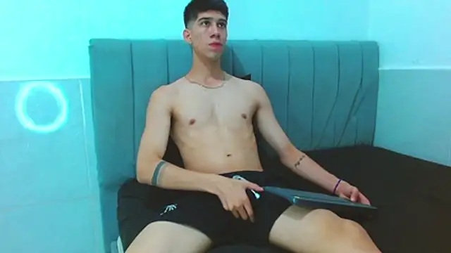 jhony-sex online show from December 2025 02:49:01 AM