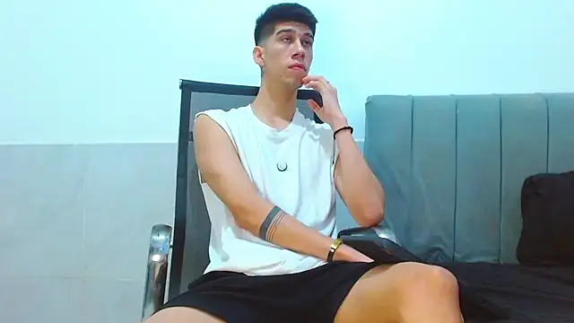 jhony-sex online show from April 2026 08:39:02 AM