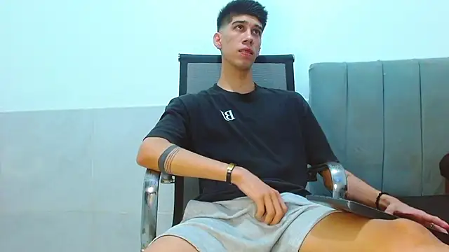 jhony-sex online show from May 2026 09:48:01 AM