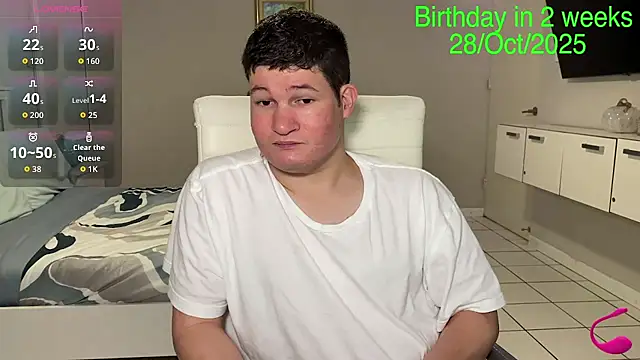 Snapshot of Lorenzo_hernandez chatting on October 2025 12:09:02 AM Lorenzo hernandez online show from October 2025 12:09:02 AM