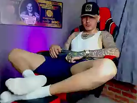 Snapshot of smoker445 chatting on February 2025 09:26:02 AM smoker445 online show from February 2025 09:26:02 AM