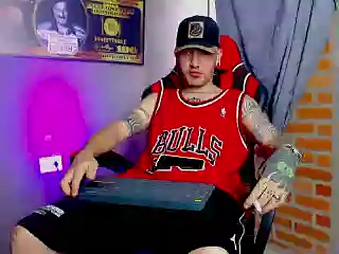 Snapshot of smoker445 chatting on February 2025 12:28:01 PM smoker445 online show from February 2025 12:28:01 PM