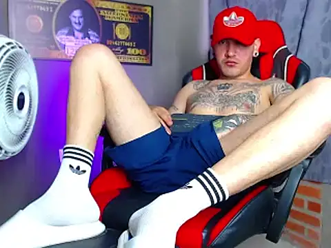 Snapshot of smoker445 chatting on February 2025 10:09:01 PM smoker445 online show from February 2025 10:09:01 PM