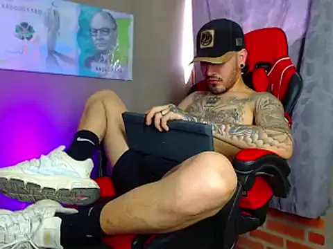 Snapshot of smoker445 chatting on March 2025 07:02:01 PM smoker445 online show from March 2025 07:02:01 PM