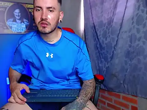 Snapshot of smoker445 chatting on March 2025 06:07:02 PM smoker445 online show from March 2025 06:07:02 PM