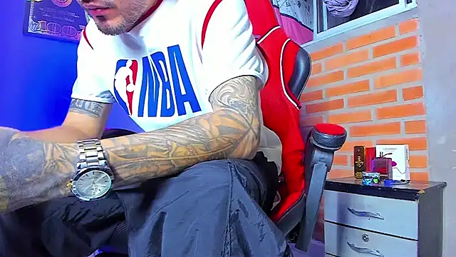 Snapshot of smoker445 chatting on September 2025 04:49:02 AM smoker445 online show from September 2025 04:49:02 AM