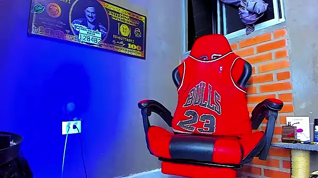 Snapshot of smoker445 chatting on October 2025 11:36:01 PM smoker445 online show from October 2025 11:36:01 PM