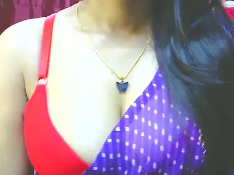 ishmita99 online show from February 2025 09:56:01 AM