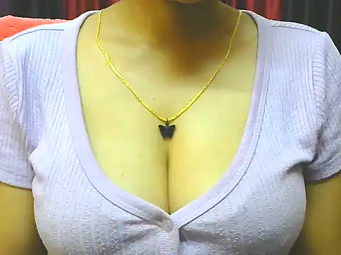 ishmita99 online show from June 2026 02:52:01 PM