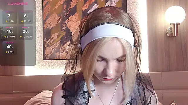 Snapshot of Roxana_perry chatting on March 2025 11:29:02 AM Roxana perry online show from March 2025 11:29:02 AM