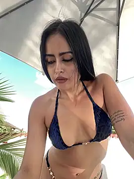 Snapshot of Alexandra_duque chatting on January 2025 08:46:02 PM Alexandra duque online show from January 2025 08:46:02 PM