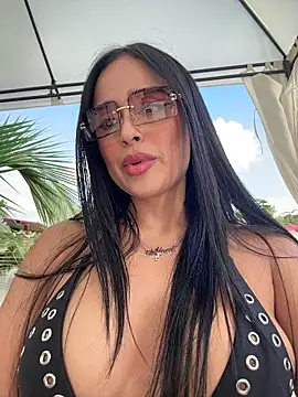 Alexandra duque online show from November 2025 08:53:01 PM