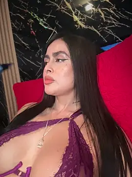 Alexandra duque online show from May 2026 09:20:01 PM