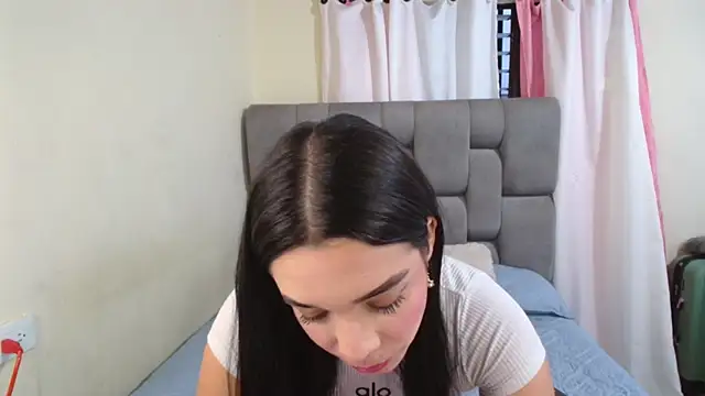 emilyaboott online show from February 2025 11:02:02 PM