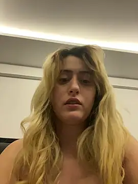 Snapshot of afrodizyak chatting on February 2026 12:40:02 AM afrodizyak online show from February 2026 12:40:02 AM