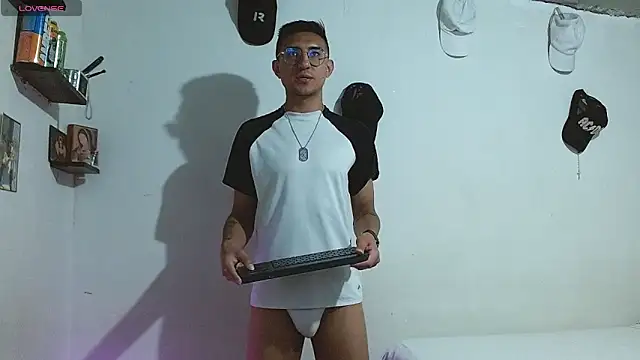 samfox  online show from May 2026 10:53:02 AM