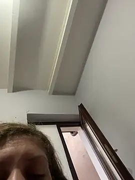 Snapshot of andreinitahg chatting on January 2025 04:27:01 PM andreinitahg online show from January 2025 04:27:01 PM