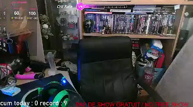 nicolasdumand21 online show from February 2025 10:14:02 PM