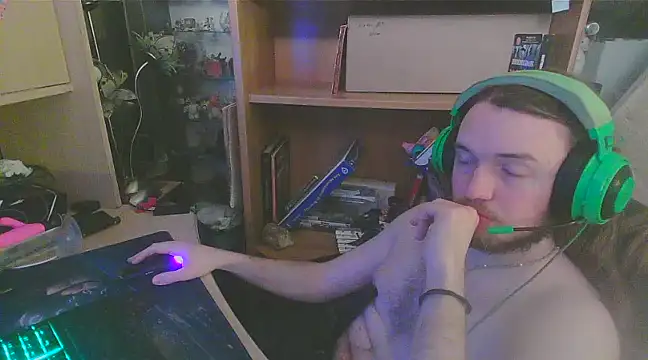 nicolasdumand21 online show from February 2025 08:30:02 PM