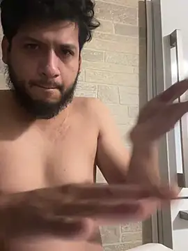 casadoscuriosos97 online show from December 2024 11:22:01 AM