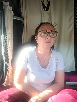 Snapshot of cuplubijoanna chatting on February 2025 02:21:02 PM cuplubijoanna online show from February 2025 02:21:02 PM