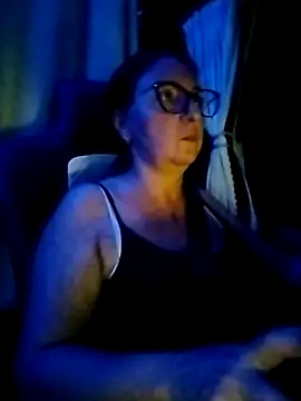 Snapshot of cuplubijoanna chatting on October 2025 04:00:02 AM cuplubijoanna online show from October 2025 04:00:02 AM