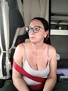 Snapshot of cuplubijoanna chatting on November 2025 01:35:02 PM cuplubijoanna online show from November 2025 01:35:02 PM