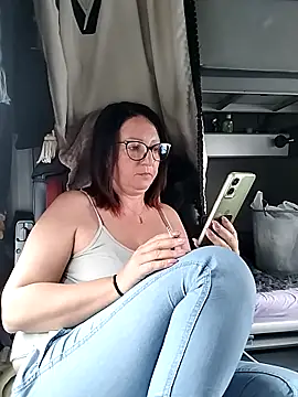 Snapshot of cuplubijoanna chatting on November 2025 09:42:02 AM cuplubijoanna online show from November 2025 09:42:02 AM