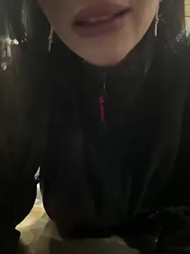 Snapshot of hrnxyygirl chatting on December 2024 12:38:01 AM hrnxyygirl online show from December 2024 12:38:01 AM