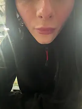 Snapshot of hrnxyygirl chatting on January 2025 02:34:01 PM hrnxyygirl online show from January 2025 02:34:01 PM