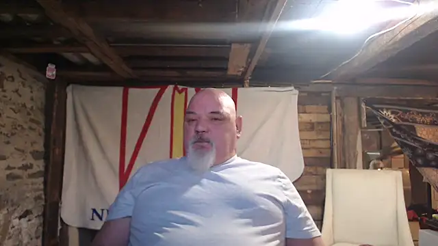 Snapshot of Newfiesausage1972 chatting on February 2026 12:34:01 PM Newfiesausage1972 online show from February 2026 12:34:01 PM