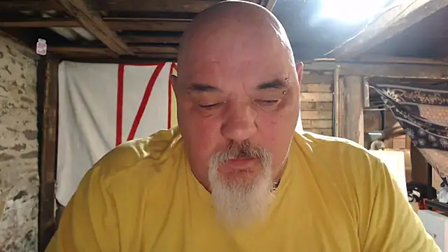 Snapshot of Newfiesausage1972 chatting on February 2026 10:58:01 AM Newfiesausage1972 online show from February 2026 10:58:01 AM