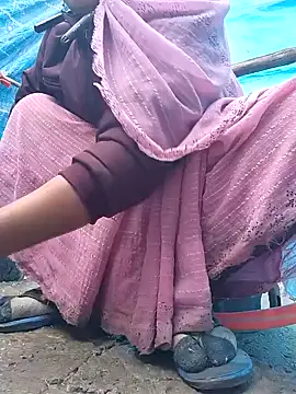 Snapshot of Simaran_bhabhi chatting on January 2025 02:19:02 AM Simaran bhabhi online show from January 2025 02:19:02 AM