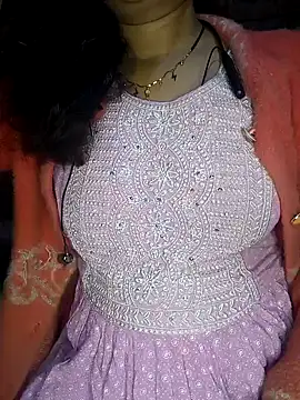 Snapshot of Simaran_bhabhi chatting on January 2025 03:35:01 PM Simaran bhabhi online show from January 2025 03:35:01 PM