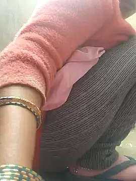 Snapshot of Simaran_bhabhi chatting on January 2025 06:16:01 AM Simaran bhabhi online show from January 2025 06:16:01 AM