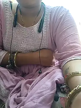 Snapshot of Simaran_bhabhi chatting on January 2025 09:59:01 AM Simaran bhabhi online show from January 2025 09:59:01 AM