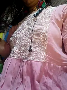 Snapshot of Simaran_bhabhi chatting on February 2025 04:08:01 PM Simaran bhabhi online show from February 2025 04:08:01 PM