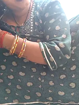 Snapshot of Simaran_bhabhi chatting on February 2025 10:17:02 AM Simaran bhabhi online show from February 2025 10:17:02 AM
