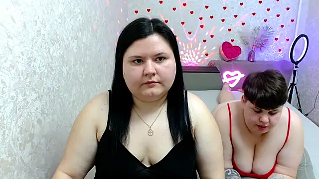 BeckyAndHellen online show from February 2025 10:45:01 AM