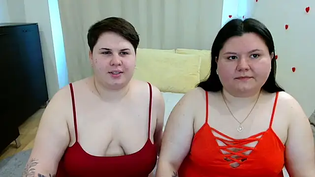 BeckyAndHellen online show from June 2026 11:02:02 AM