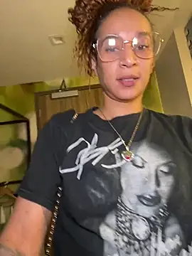 Shuggabutt online show from April 2026 05:54:02 PM