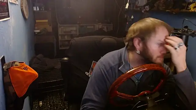 Snapshot of long_thinmint86 chatting on February 2025 01:07:01 PM long thinmint86 online show from February 2025 01:07:01 PM