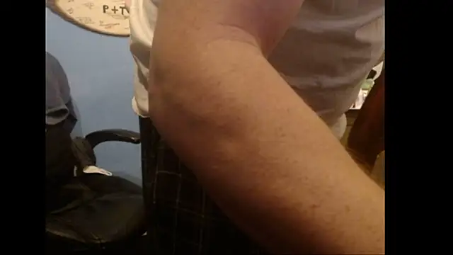 Snapshot of long_thinmint86 chatting on December 2025 06:15:02 PM long thinmint86 online show from December 2025 06:15:02 PM