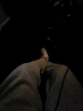 Snapshot of long_thinmint86 chatting on January 2026 02:32:01 PM long thinmint86 online show from January 2026 02:32:01 PM