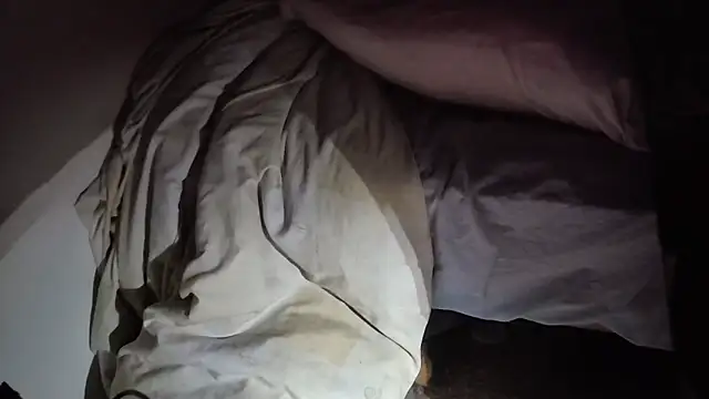 Snapshot of MartaMoon96 chatting on October 2025 03:54:02 AM MartaMoon96 online show from October 2025 03:54:02 AM