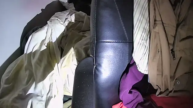 Snapshot of MartaMoon96 chatting on October 2025 10:45:02 PM MartaMoon96 online show from October 2025 10:45:02 PM